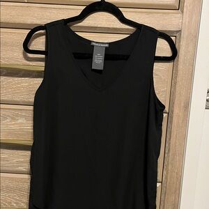 Chelsea & Theodore Black V-Neck Tank Top Size S